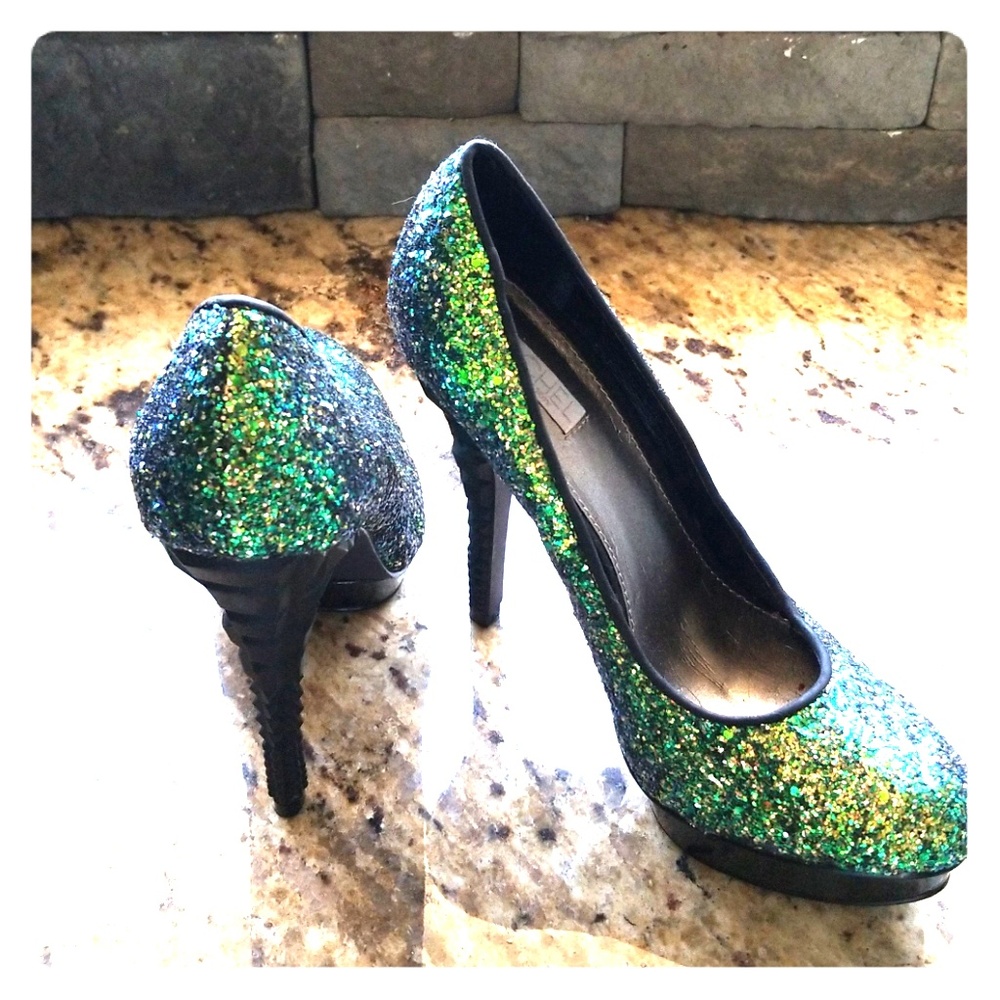 Amazing green glitter sky high heels